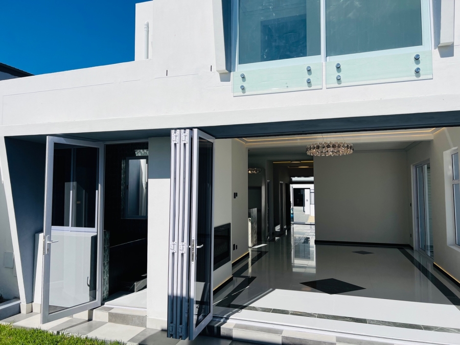 4 Bedroom Property for Sale in Sandown Western Cape